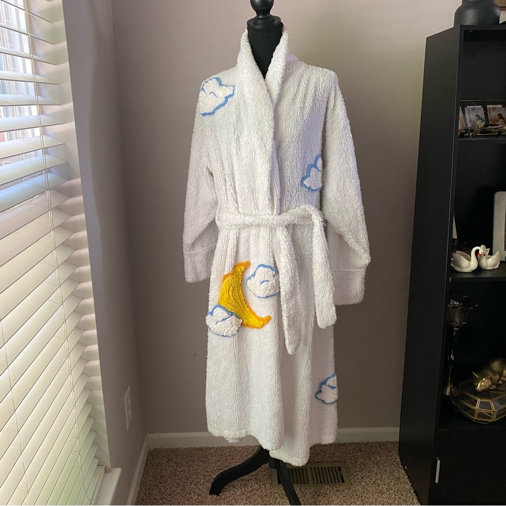 Vintage Canyon Group by Damze Co White Moon and Clouds RARE Small Chenille robe